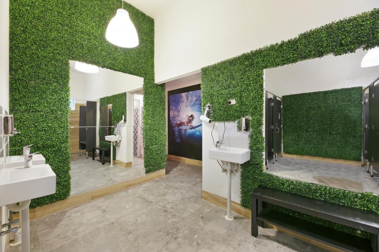 Tequila Sunrise Hostel Surfers Paradise Голд-Кост Экстерьер фото